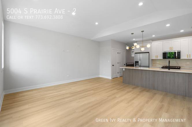Apartment for rent at 5004 S Prairie Ave #2, Chicago, IL 60615