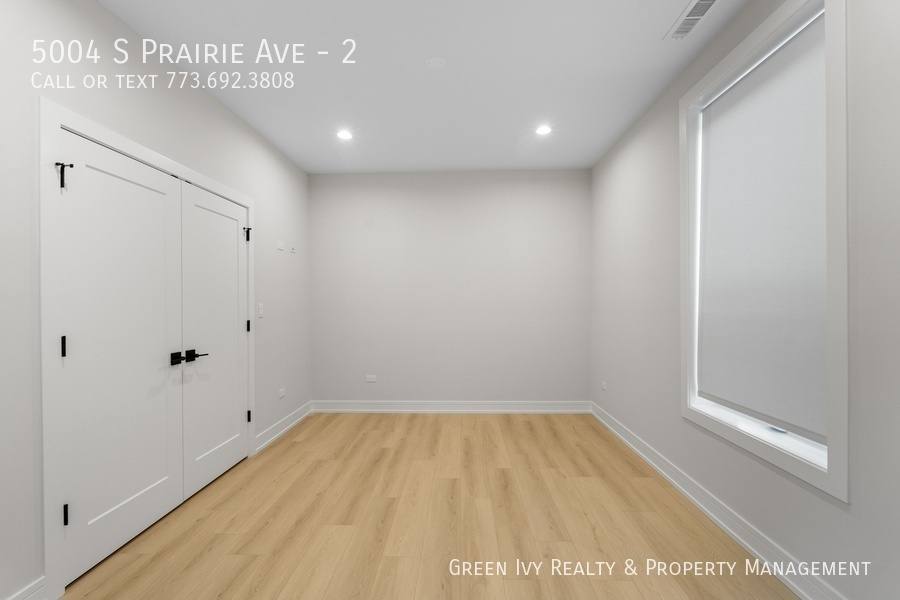 Apartment for rent at 5004 S Prairie Ave #2, Chicago, IL 60615