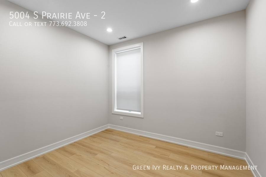Apartment for rent at 5004 S Prairie Ave #2, Chicago, IL 60615