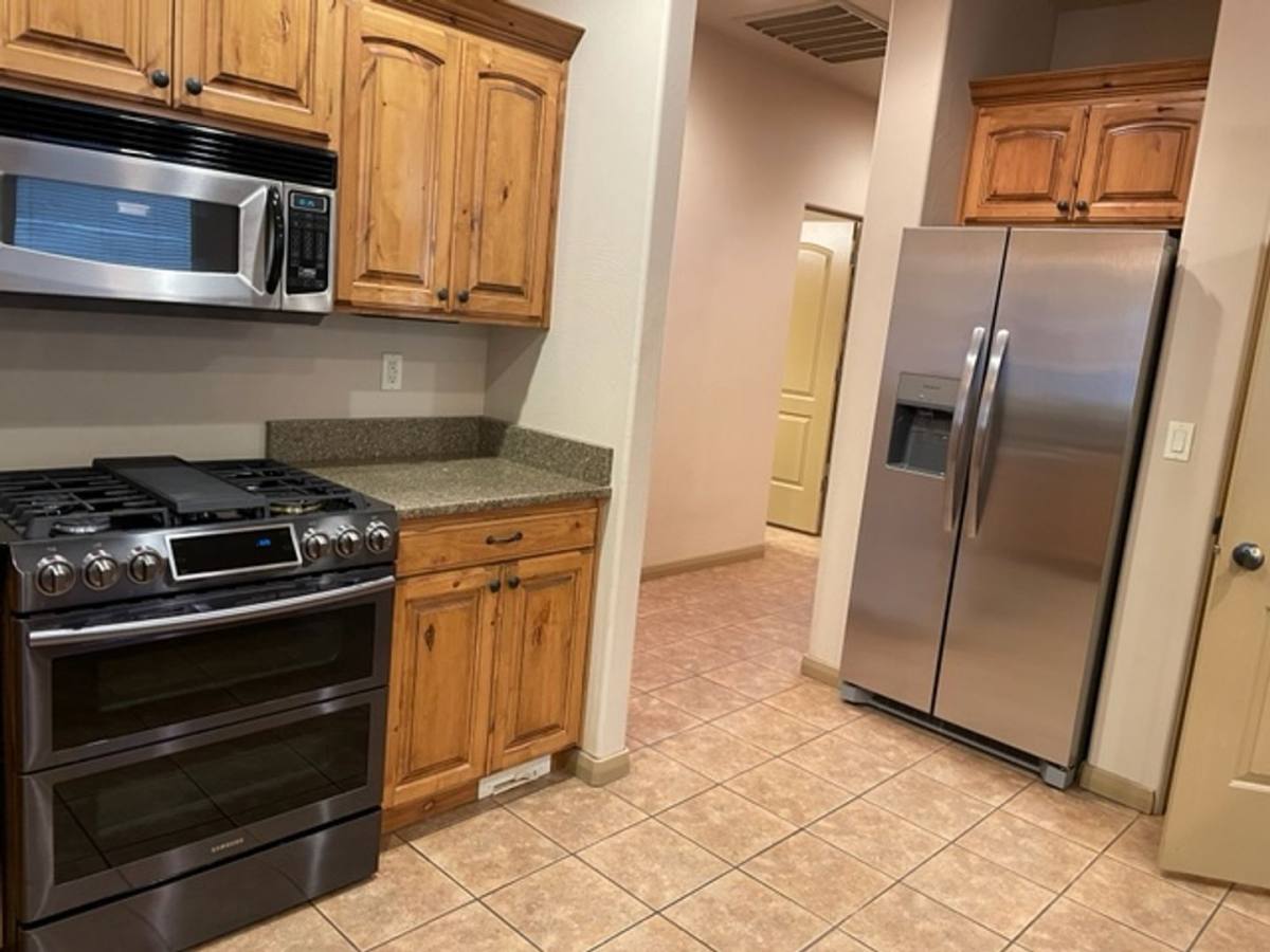 House for rent at 1140 E Fort Pierce Dr, Saint George, UT 84790