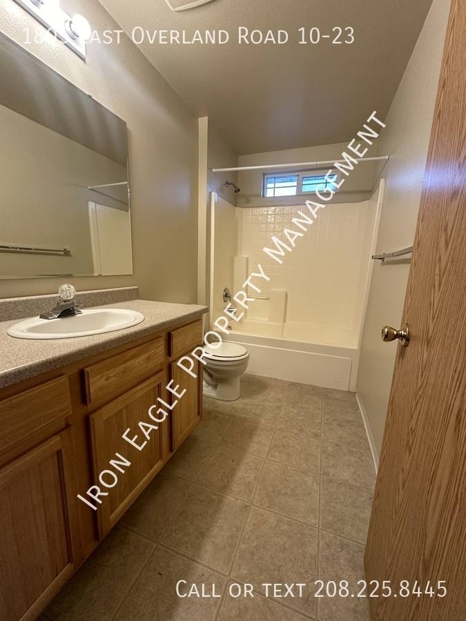 Apartment for rent at 1805 E Overland Rd 10-23, Meridian, ID 83642