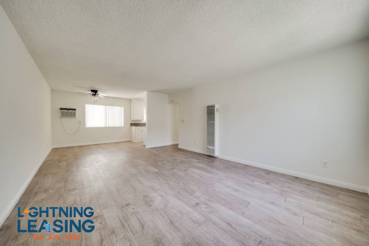 Apartment for rent at 5131 5 2 Yarmouth #10D, Encino, CA 91316