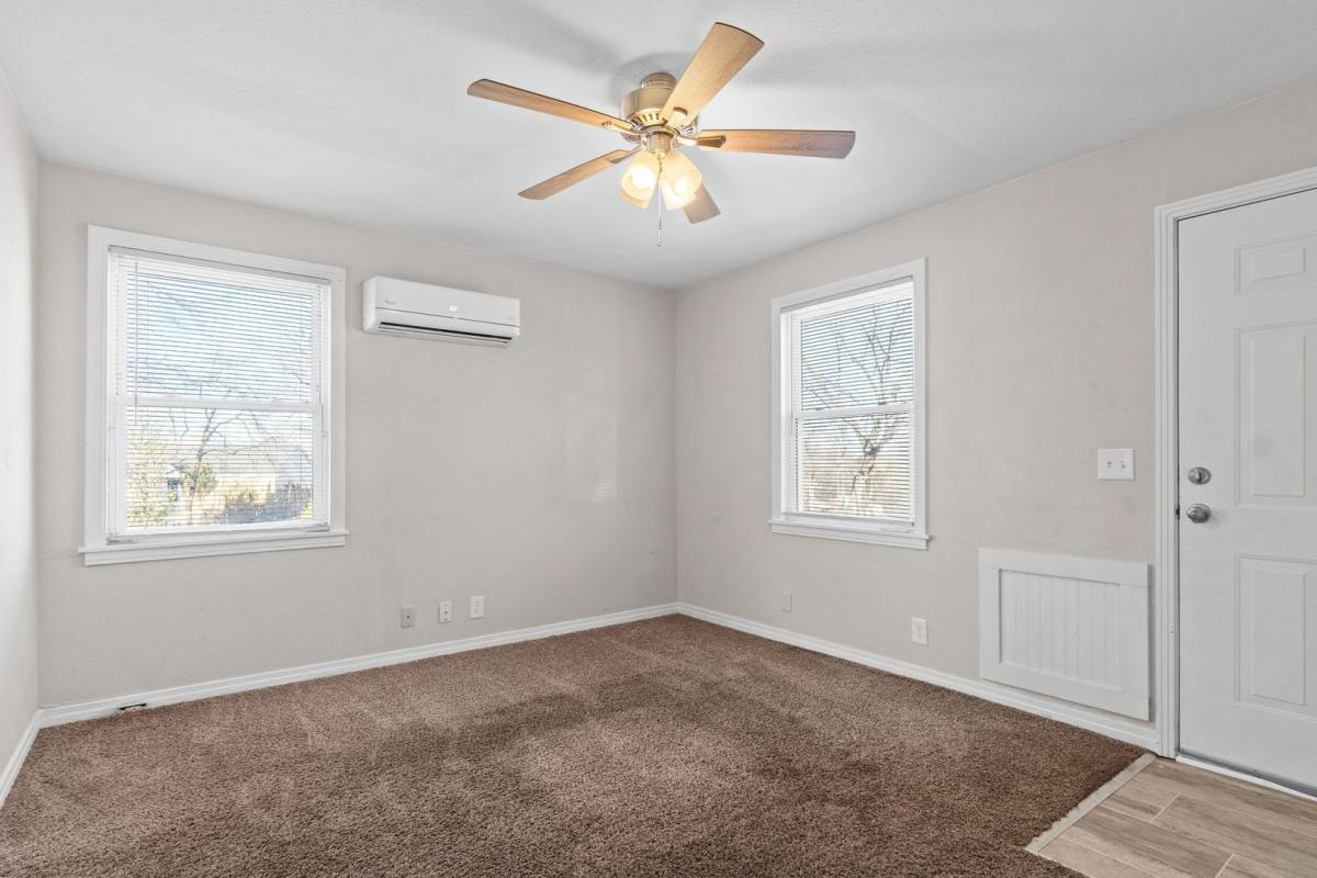 Apartment for rent at 42 Maple St, Clarksville, TN 37042