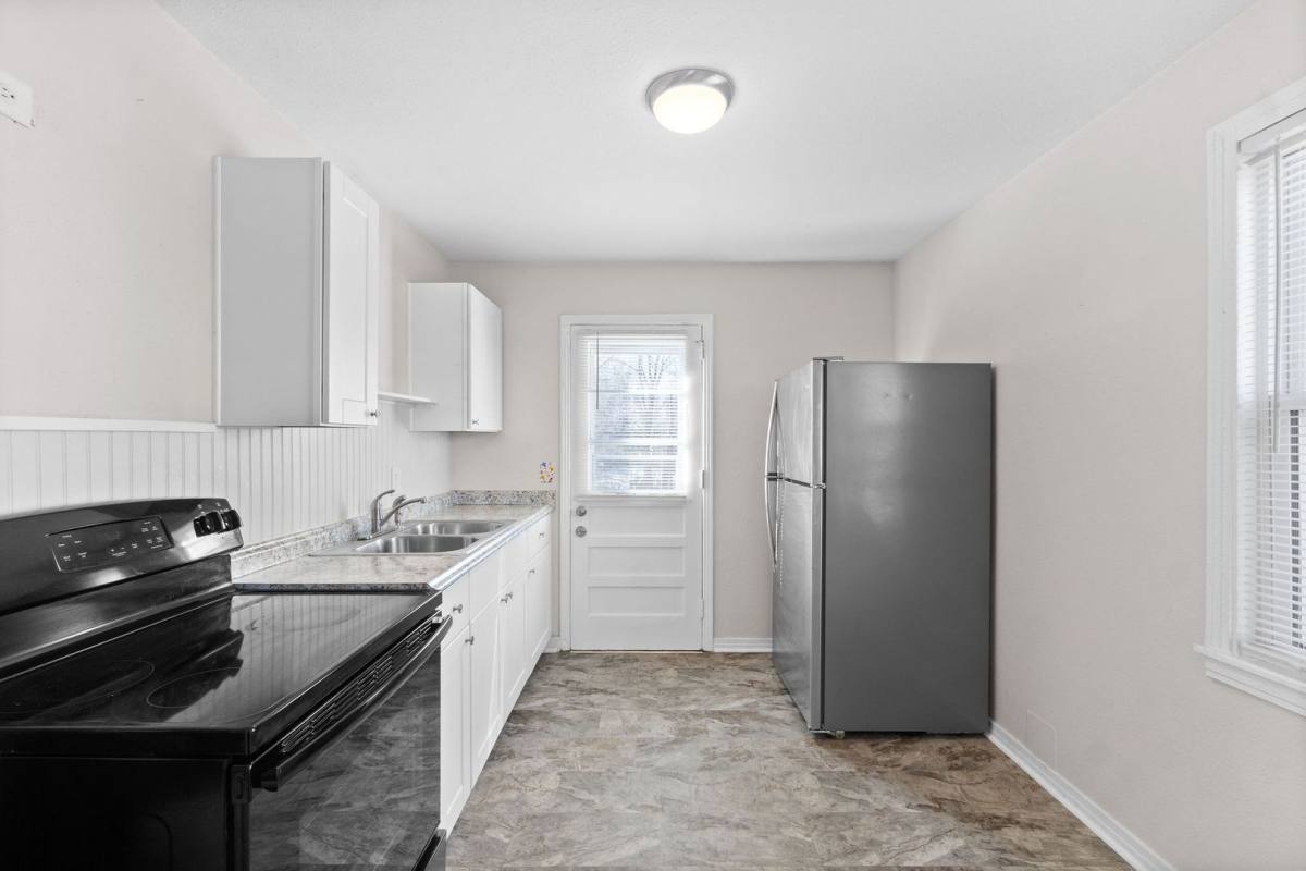Apartment for rent at 42 Maple St, Clarksville, TN 37042