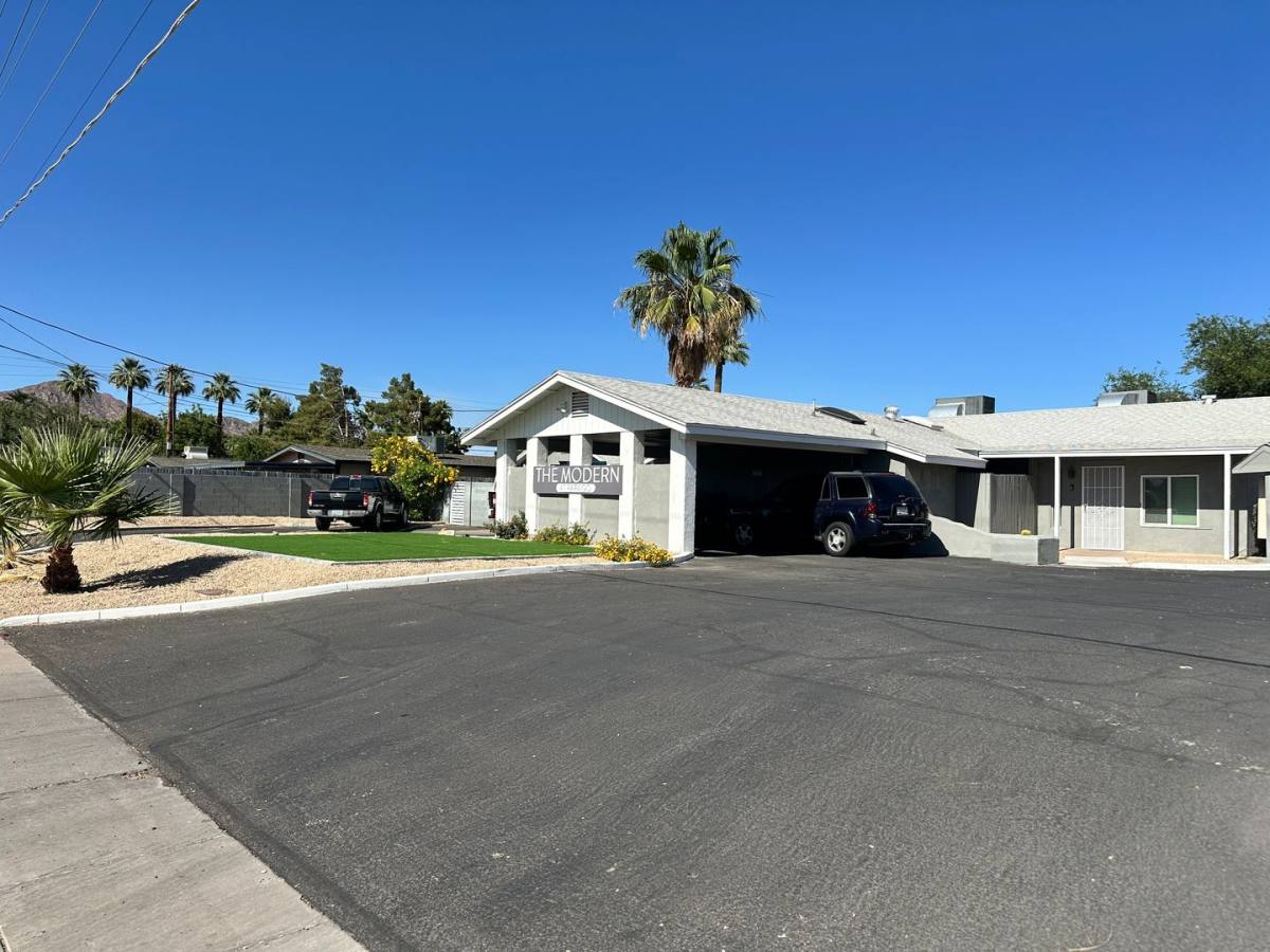 Apartment for rent at 2525 N 52nd St, Phoenix, AZ 85008
