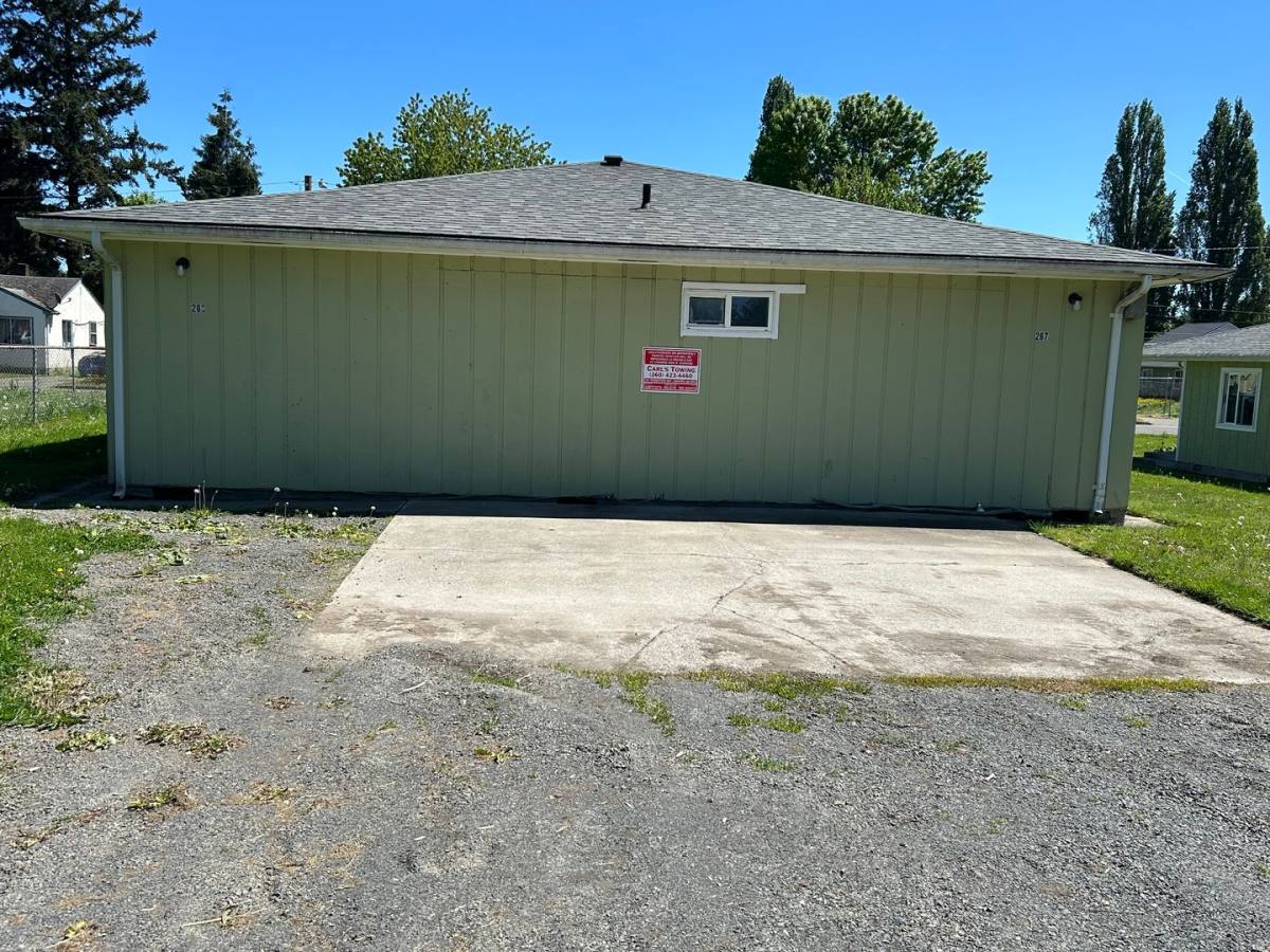 Apartment for rent at 267-269 23rd Ave, Longview, WA 98632