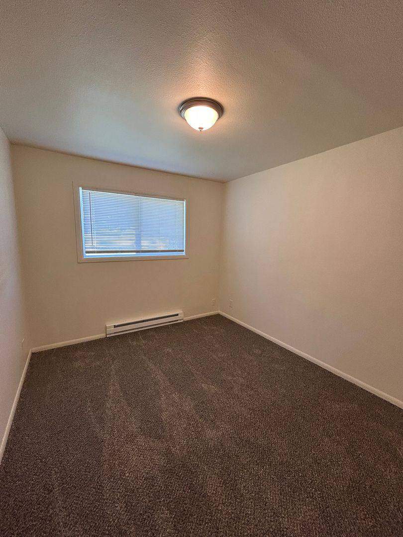 Apartment for rent at 267-269 23rd Ave, Longview, WA 98632