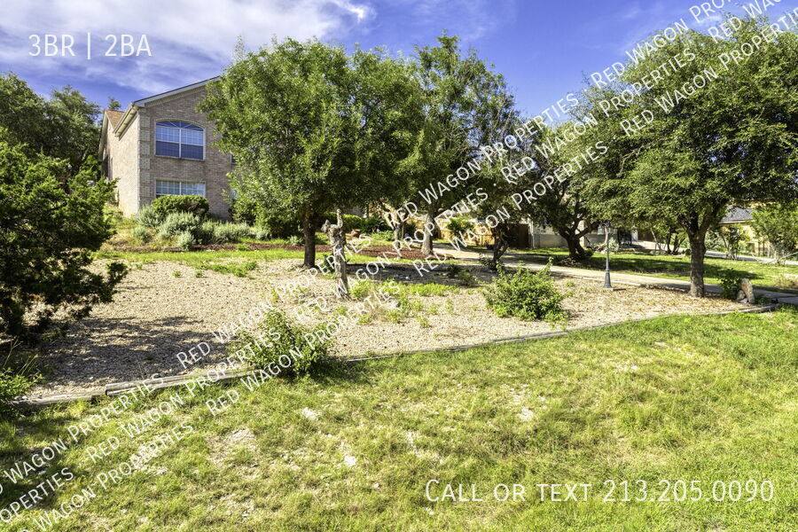 House for rent at 723 Sendera St, San Antonio, TX 78260