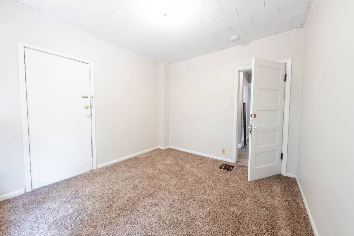 Apartment for rent at 408 W Illinois #B, Urbana, IL 61801