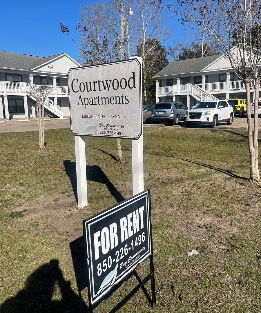 Apartment for rent at 1319 Greendale Ave, Fort Walton Beach, FL 32547