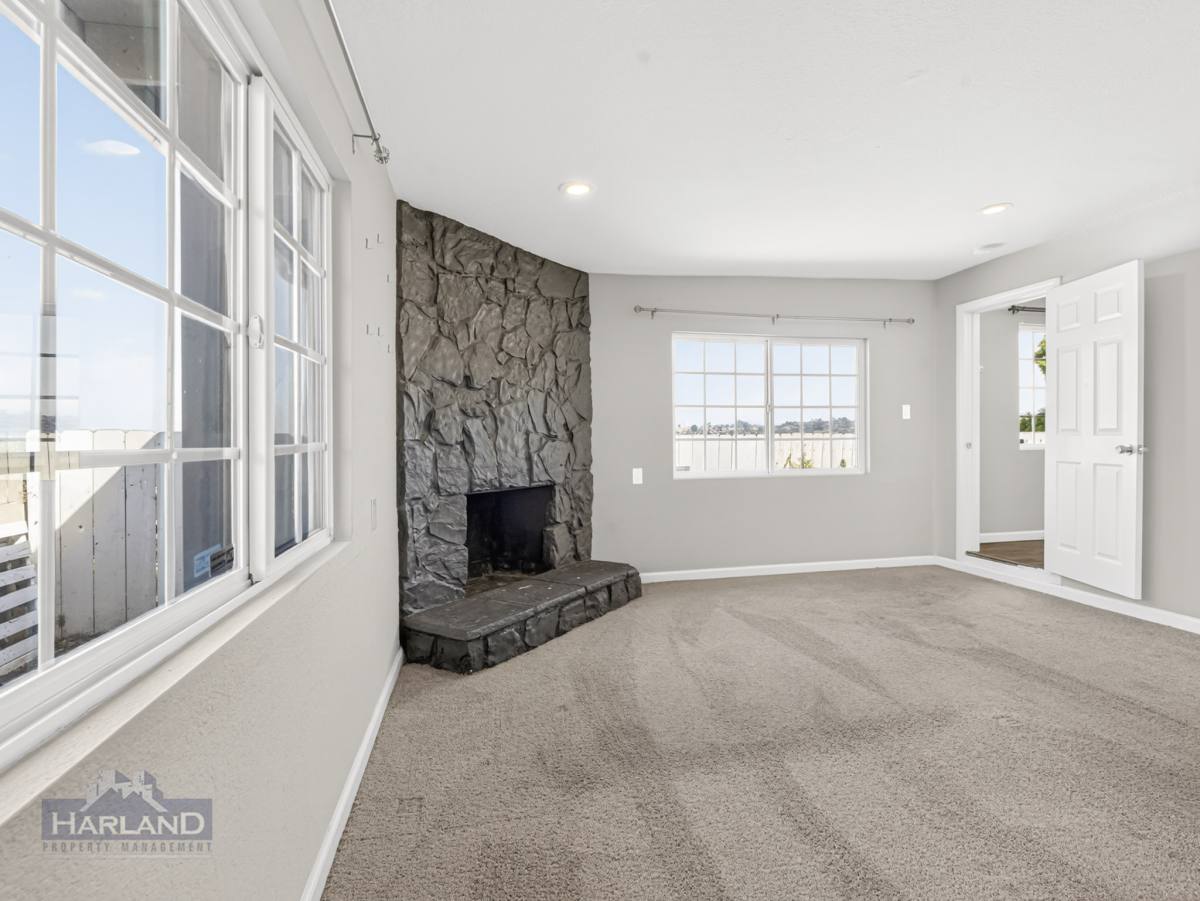 House for rent at 5580 Dream St, San Diego, CA 92114