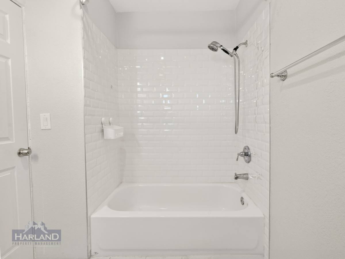 House for rent at 5580 Dream St, San Diego, CA 92114