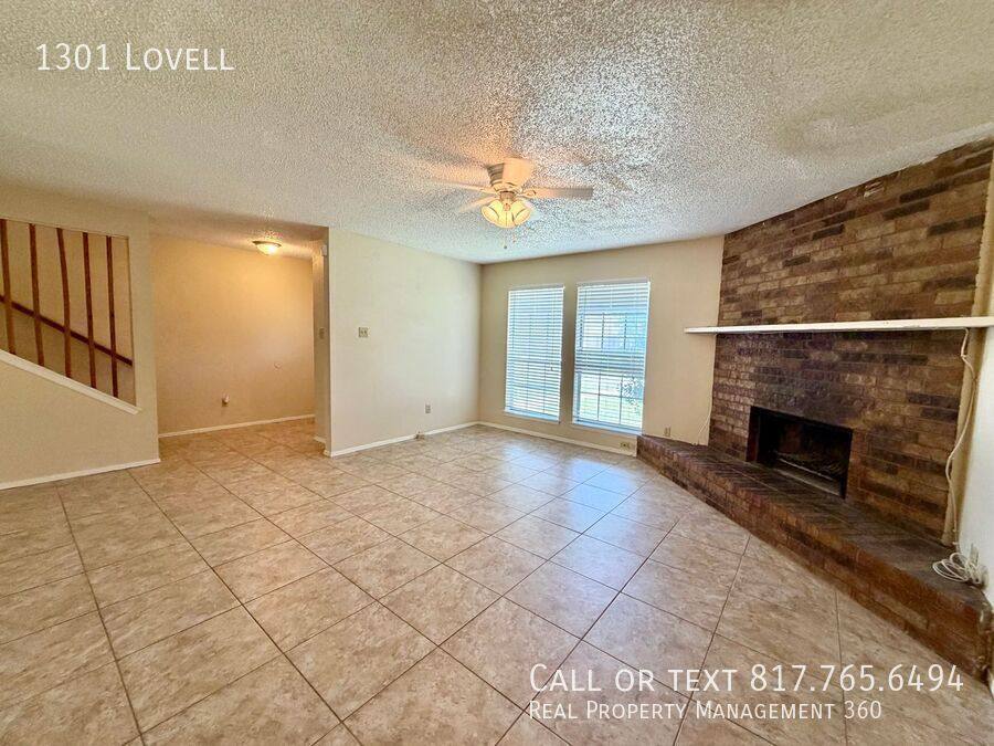 House for rent at 1301 Lovell Dr, Arlington, TX 76012