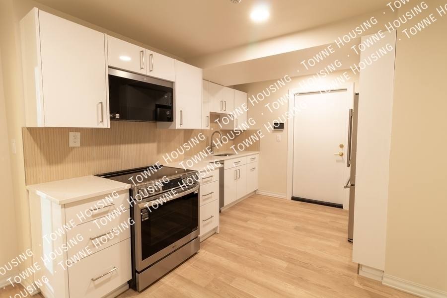 Apartment for rent at 17 N Pearl St #1, Buffalo, NY 14202