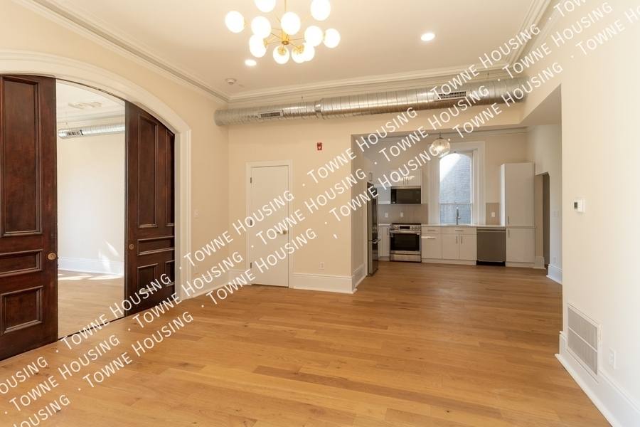 Apartment for rent at 17 N Pearl St #2, Buffalo, NY 14202