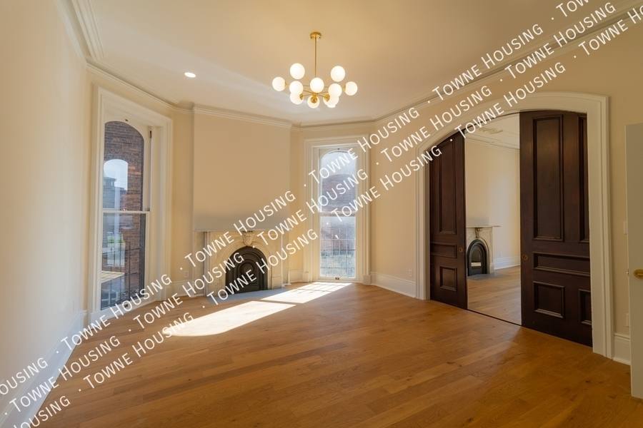 Apartment for rent at 17 N Pearl St #2, Buffalo, NY 14202