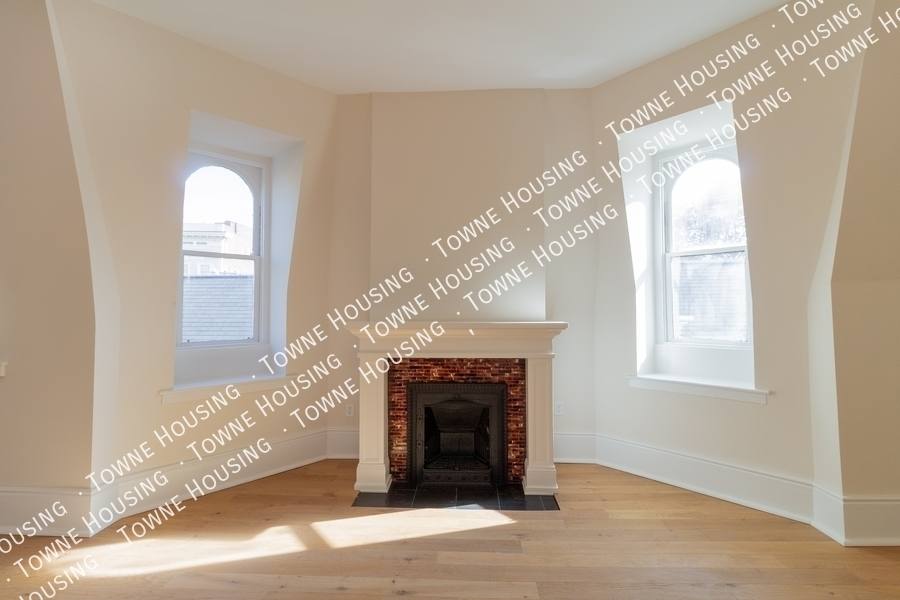 Apartment for rent at 17 N Pearl St #4, Buffalo, NY 14202