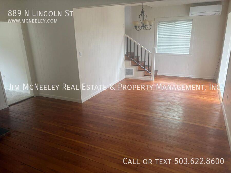 House for rent at 889 N Lincoln St, Seaside, OR 97138