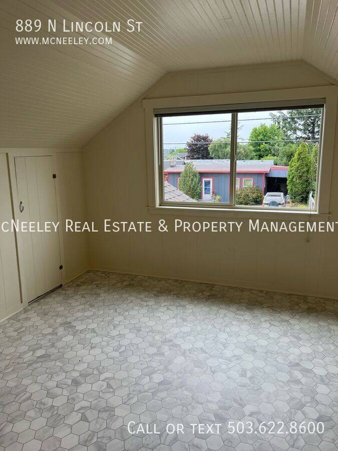 House for rent at 889 N Lincoln St, Seaside, OR 97138