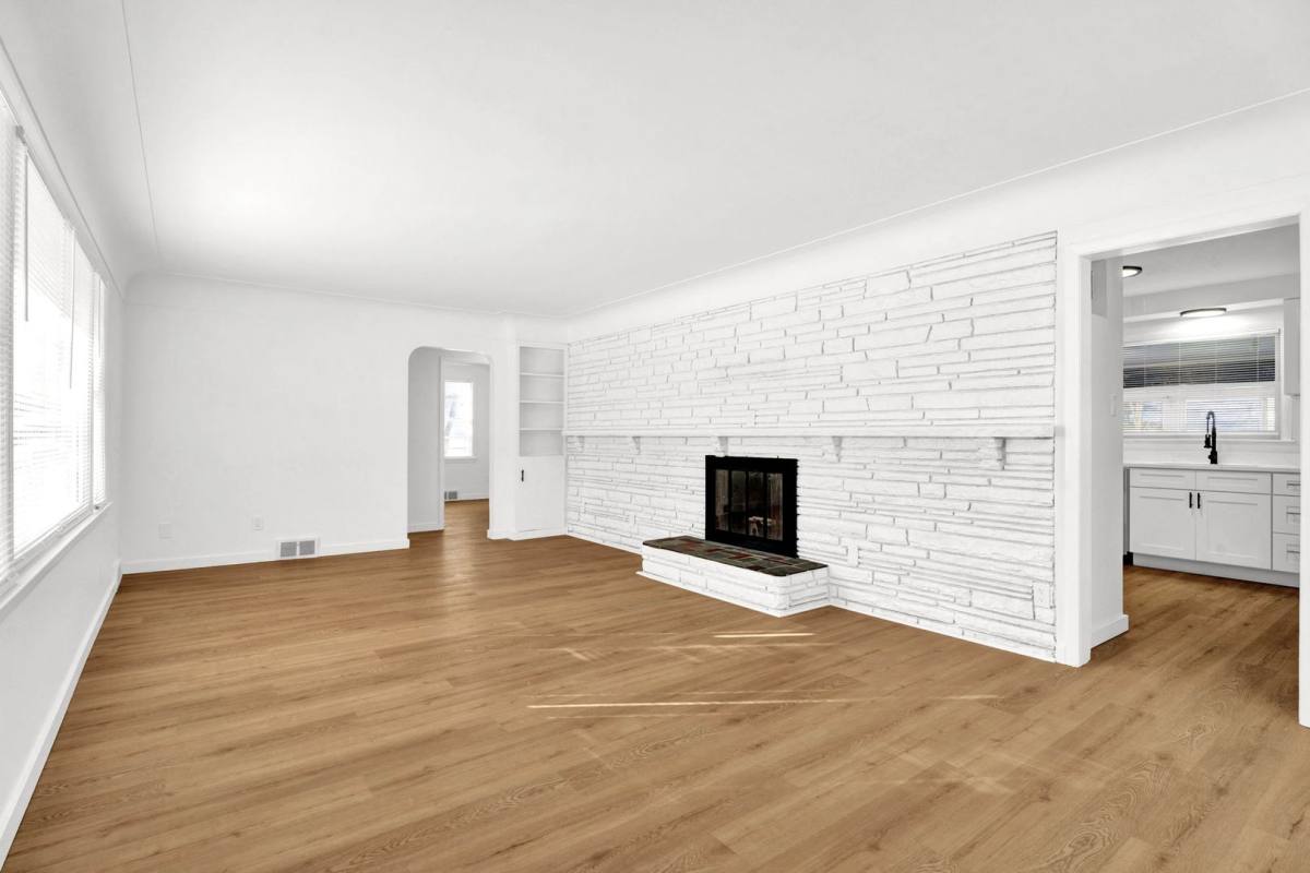 House for rent at 2580 Walnut Lake Rd, West Bloomfield, MI 48323