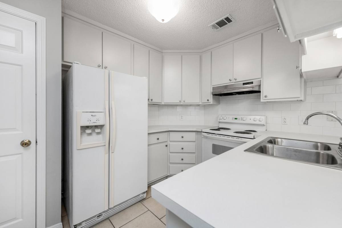 House for rent at 3868 Mariners Dr, Gulf Breeze, FL 32563
