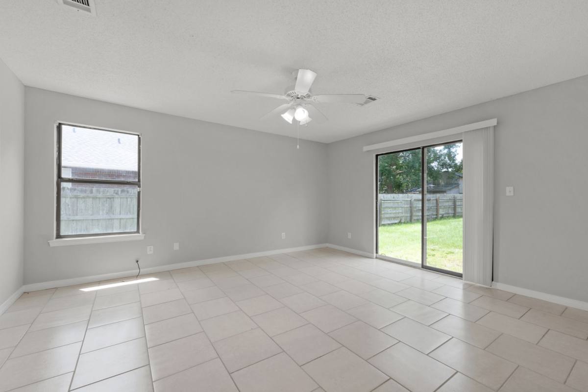 House for rent at 3868 Mariners Dr, Gulf Breeze, FL 32563