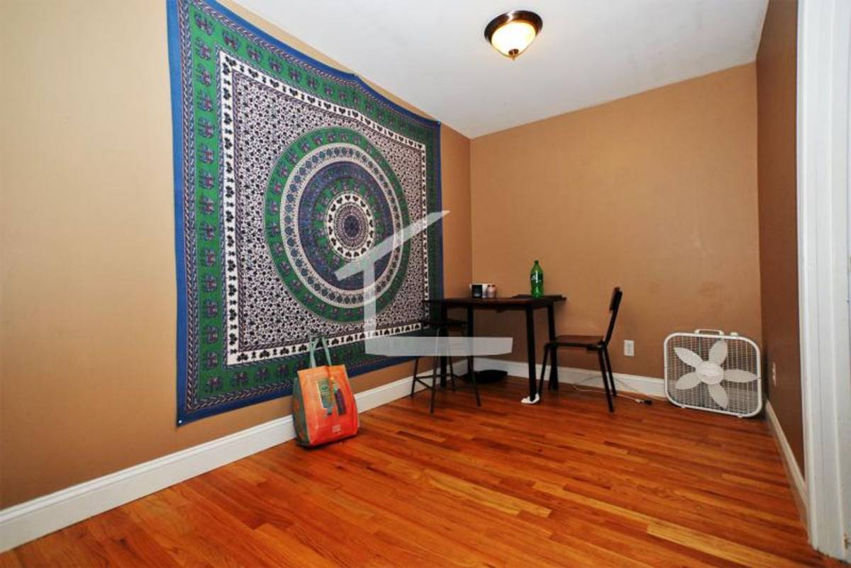 Apartment for rent at 29 Brainerd #7, Allston, MA 02134