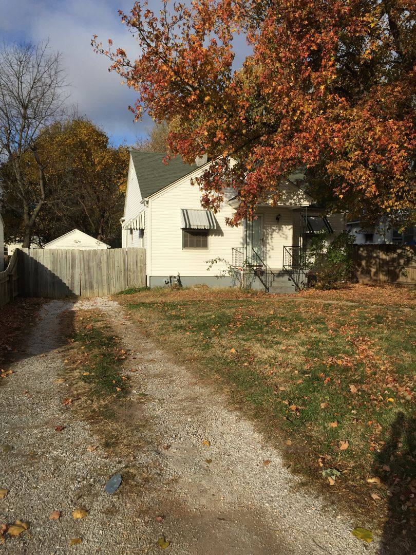 House for rent at 1051 S New, Springfield, MO 65807