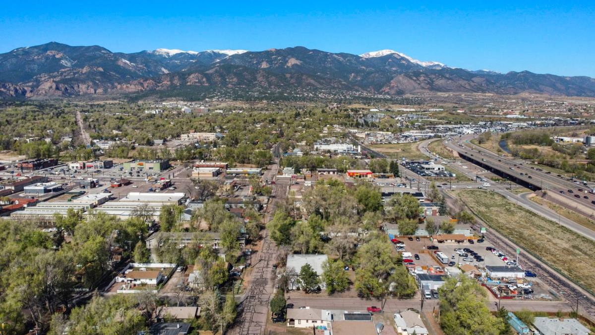Apartment for rent at 316 E Brookside St, Colorado Springs, CO 80905
