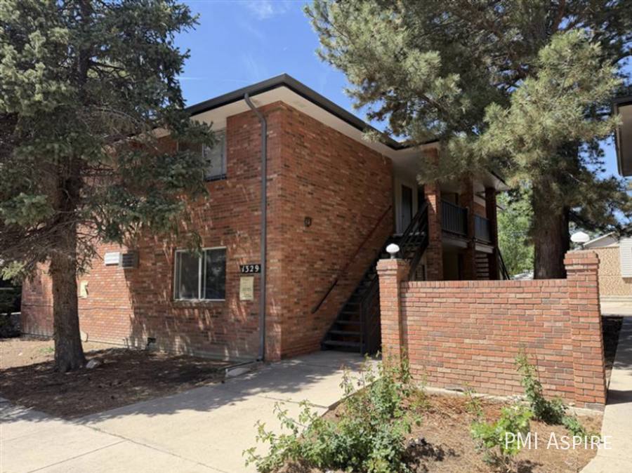 Apartment for rent at 1329 Vivian St #202, Longmont, CO 80501