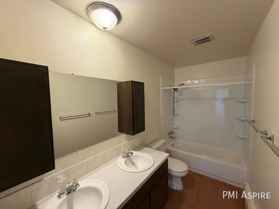 Apartment for rent at 1329 Vivian St #202, Longmont, CO 80501