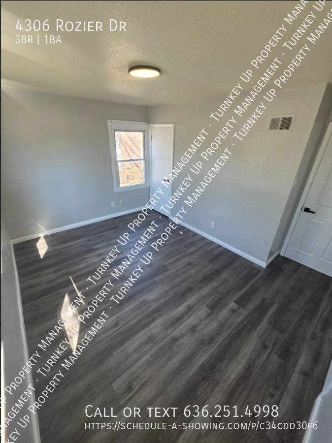 House for rent at 4306 Rozier Dr, Saint Louis, MO 63134