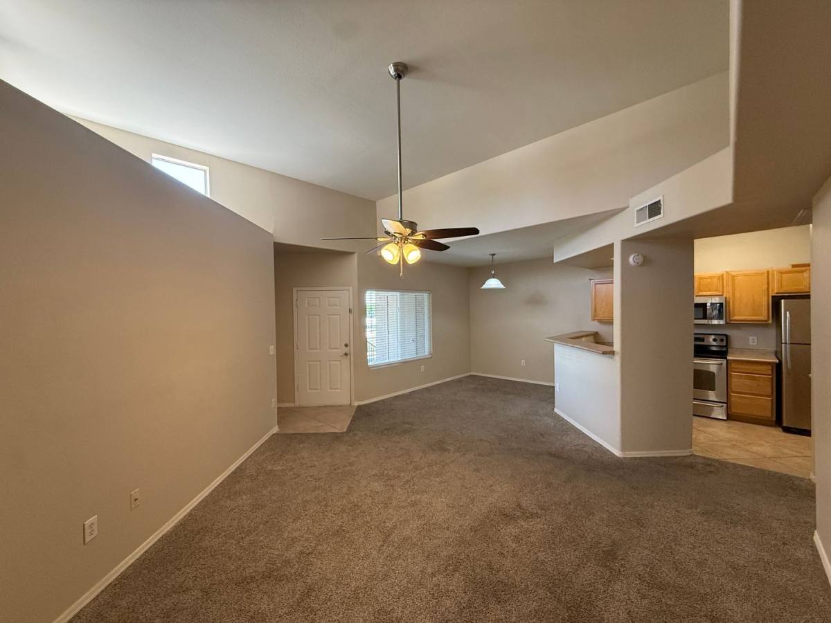 Condo for rent at 17017 N 12th St, Phoenix, AZ 85022