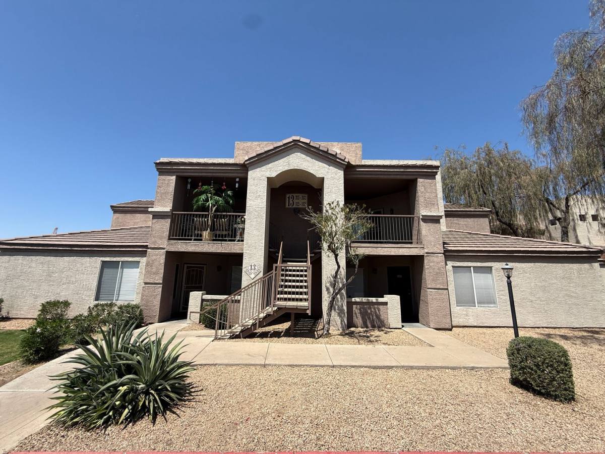 Condo for rent at 17017 N 12th St, Phoenix, AZ 85022