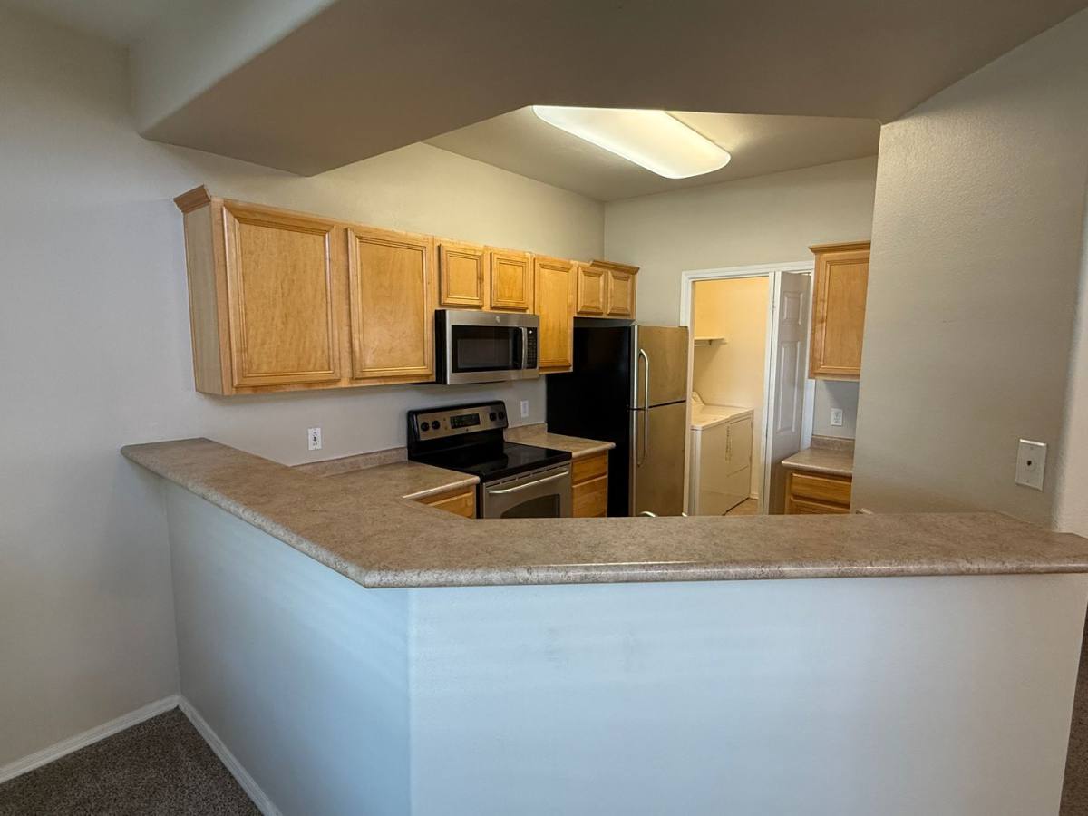 Condo for rent at 17017 N 12th St, Phoenix, AZ 85022