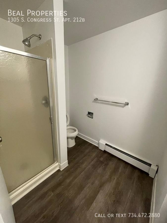 Apartment for rent at 1305 S Congress St #212B, Ypsilanti, MI 48197
