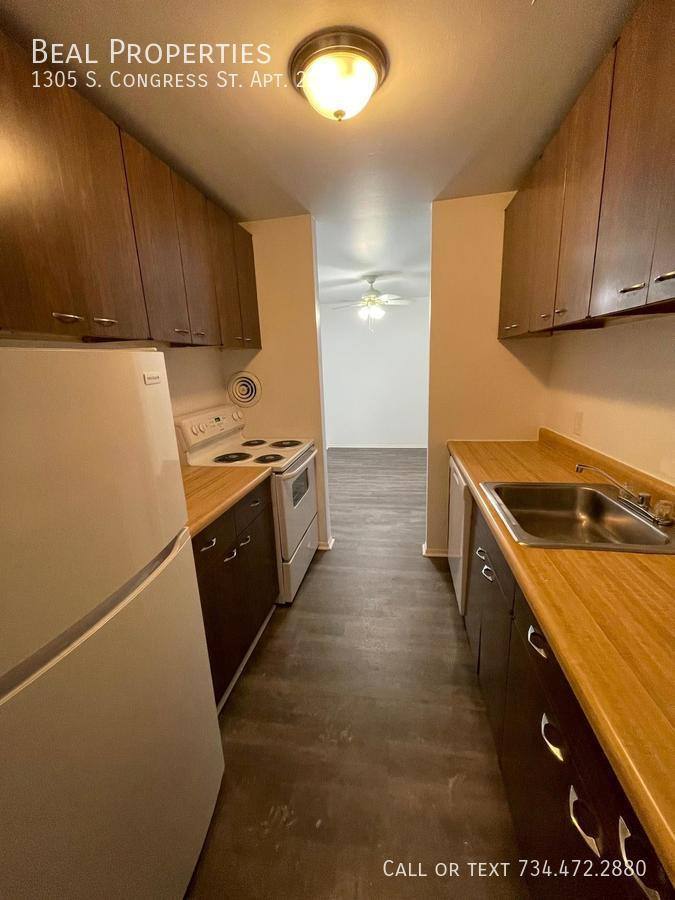 Apartment for rent at 1305 S Congress St #212B, Ypsilanti, MI 48197