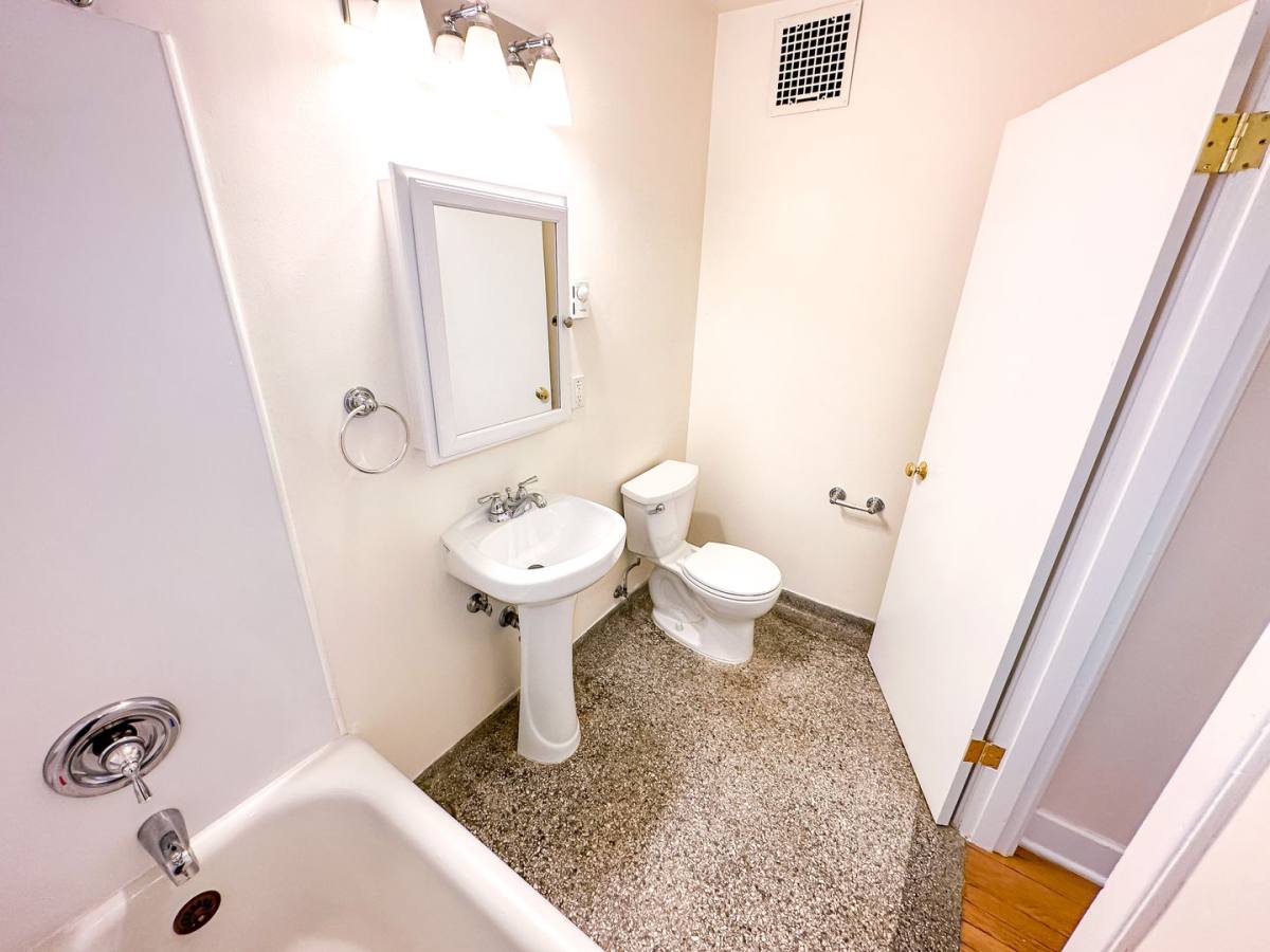 Apartment for rent at 1305 E Howell St, Seattle, WA 98122