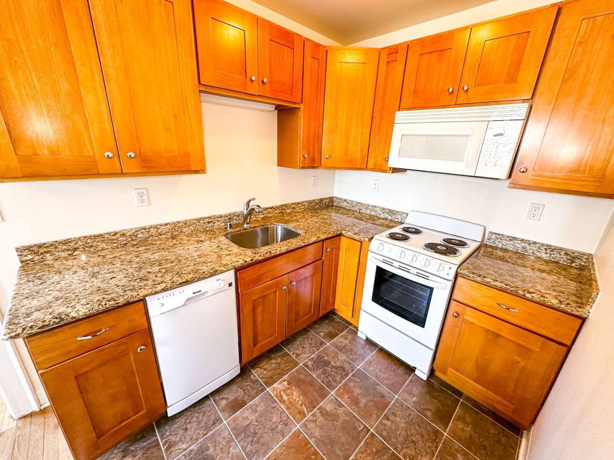 Apartment for rent at 1305 E Howell St, Seattle, WA 98122