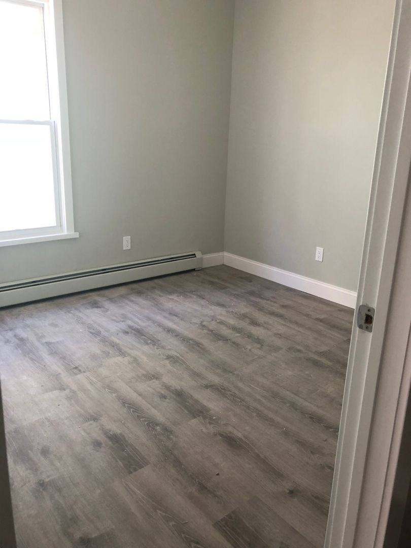 Apartment for rent at 5 Elberon Place, Albany, NY 12203