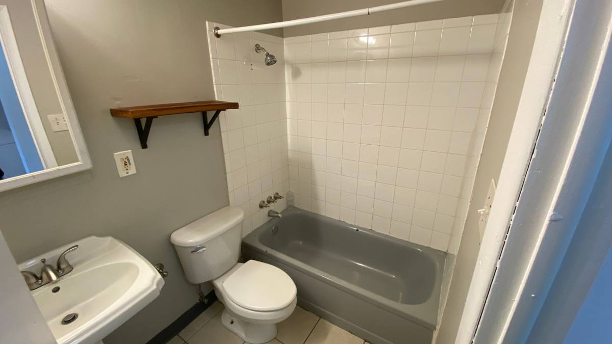 Apartment for rent at 1735 Chester St, Aurora, CO 80010