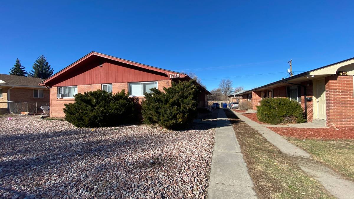 Apartment for rent at 1735 Chester St, Aurora, CO 80010