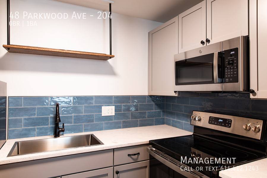 Apartment for rent at 48 Parkwood Ave #204, Columbus, OH 43203