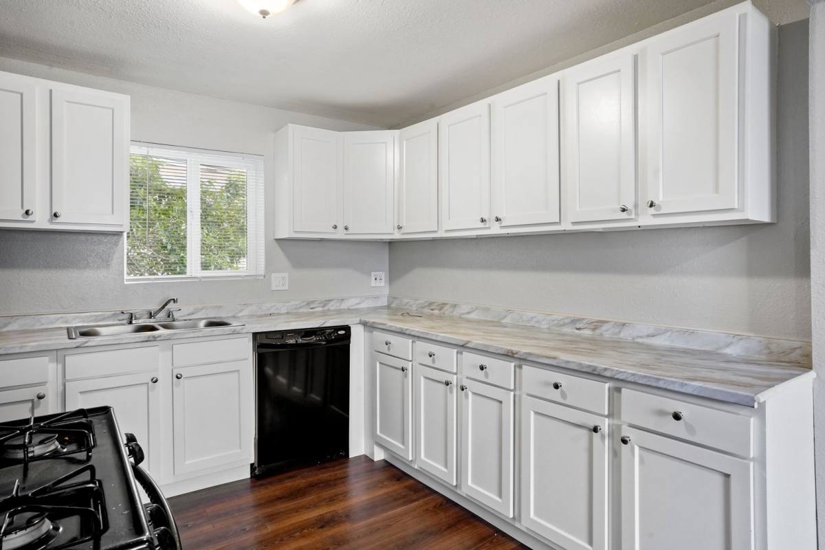 Apartment for rent at 982 S Sheridan Blvd #4, Denver, CO 80226