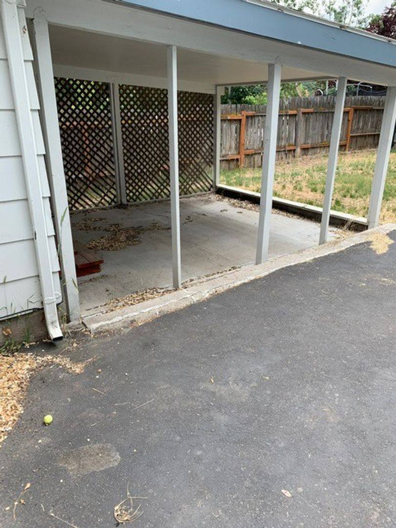 House for rent at 2318 California Ave, Klamath Falls, OR 97601