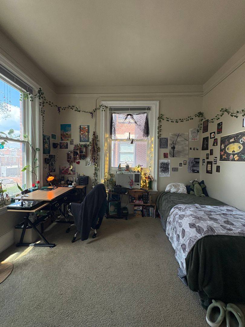 Apartment for rent at 900 W Franklin St, Richmond, VA 23220