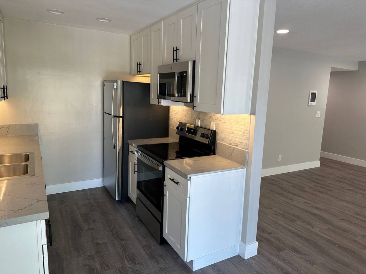 Apartment for rent at 3520 3rd Ave, San Diego, CA 92103