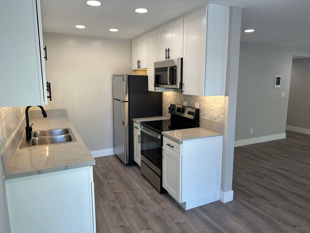 Apartment for rent at 3520 3rd Ave, San Diego, CA 92103