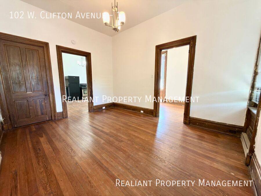 Apartment for rent at 102 W Clifton Ave #1, Cincinnati, OH 45202