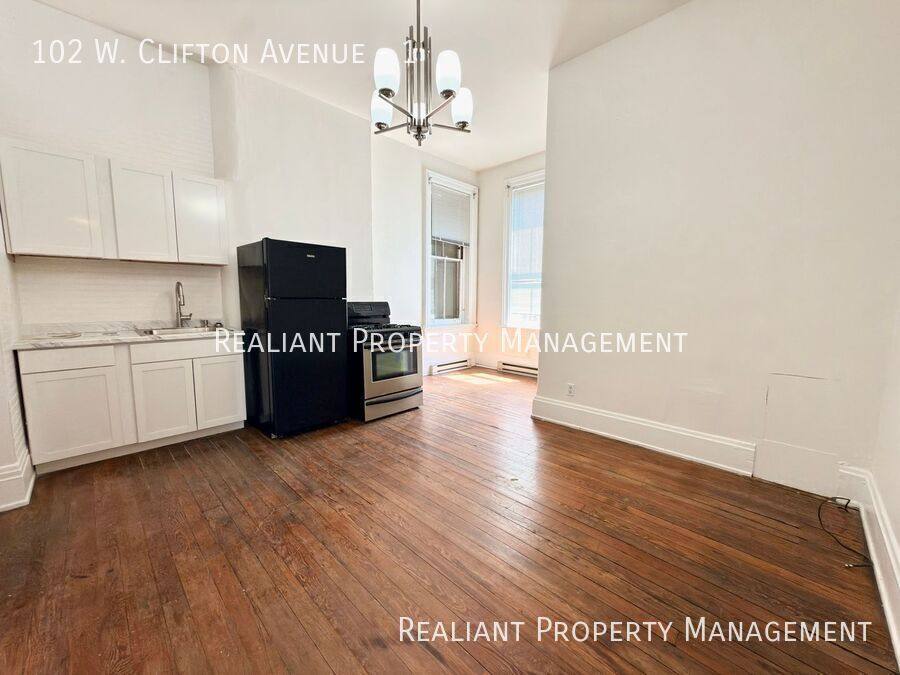 Apartment for rent at 102 W Clifton Ave #1, Cincinnati, OH 45202